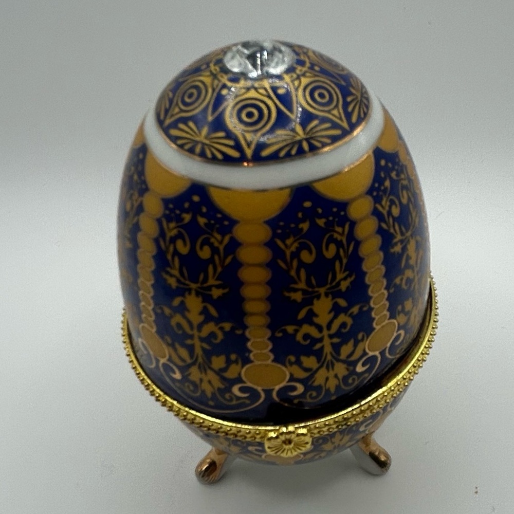 VTG - Hand-Painted 'Faberge style' Porcelain Egg Trinket Box with Gold Trim
